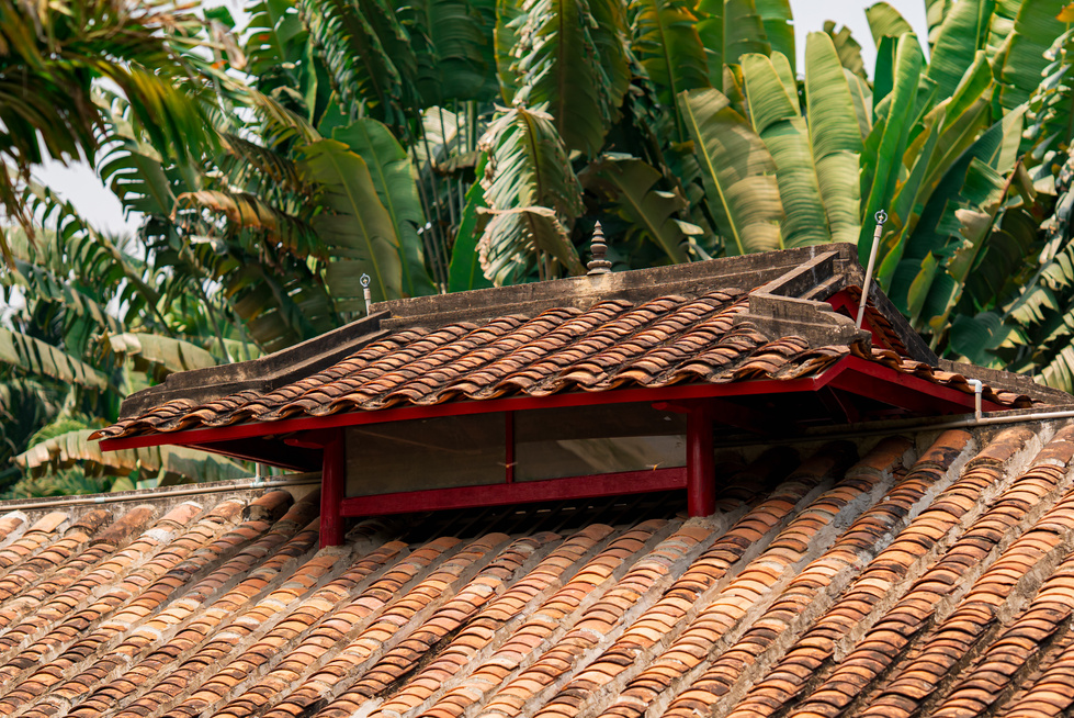 Mái ngói âm dương Annam Retreat